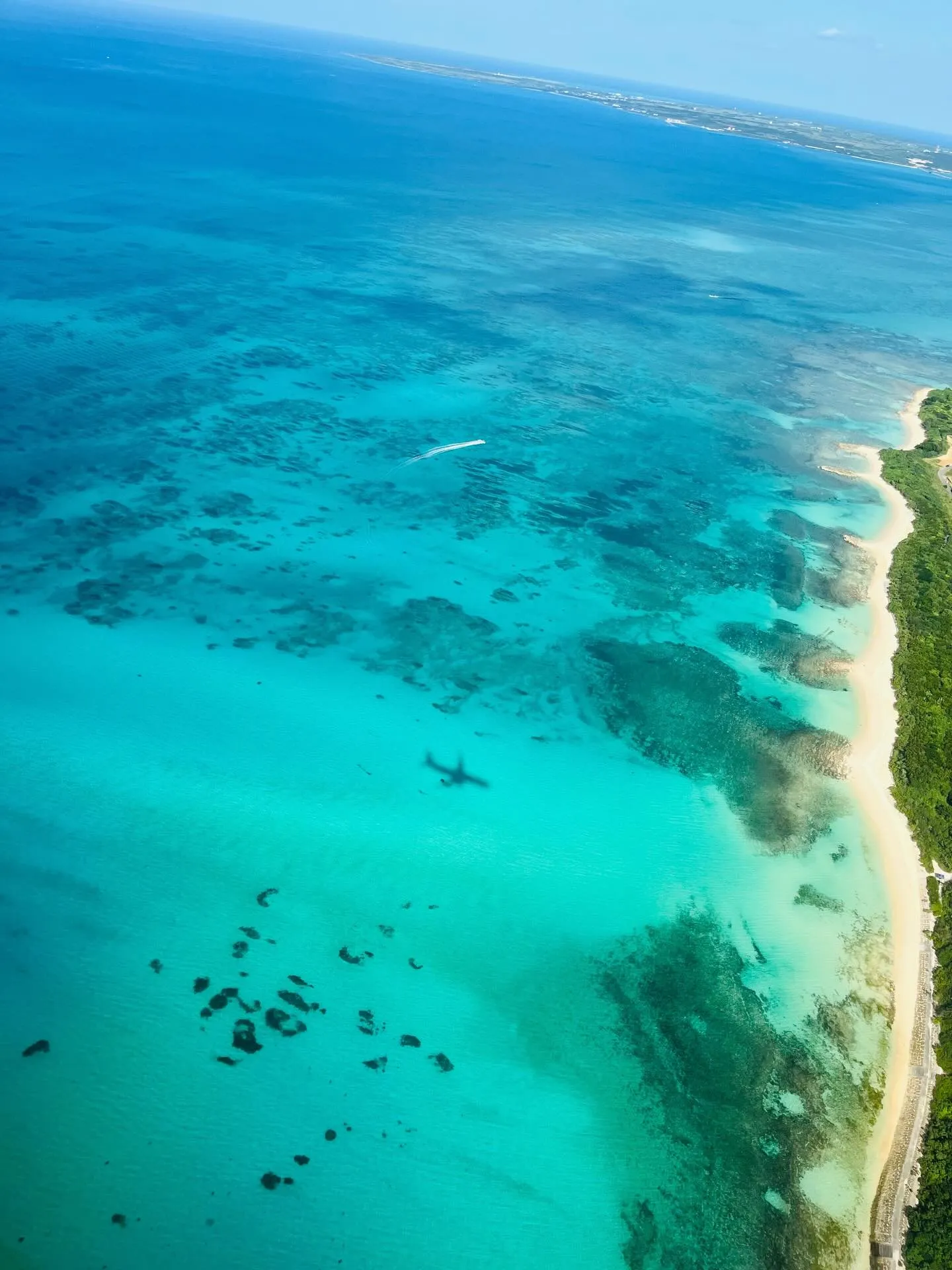 1枚目は上空からの宮古島の海です🌊✈️🩷